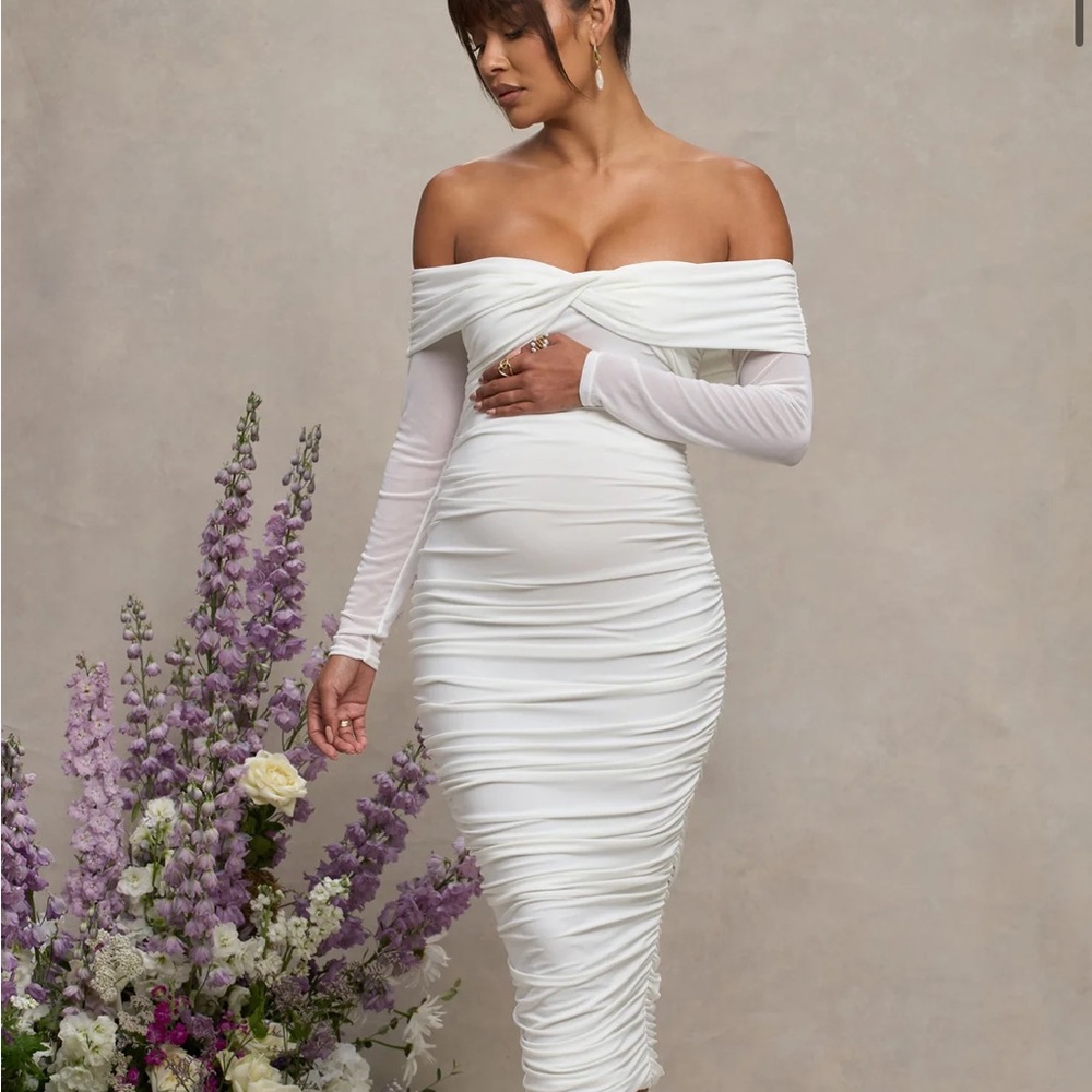 Club L London Off-Shoulder White Long Sleeve Dress